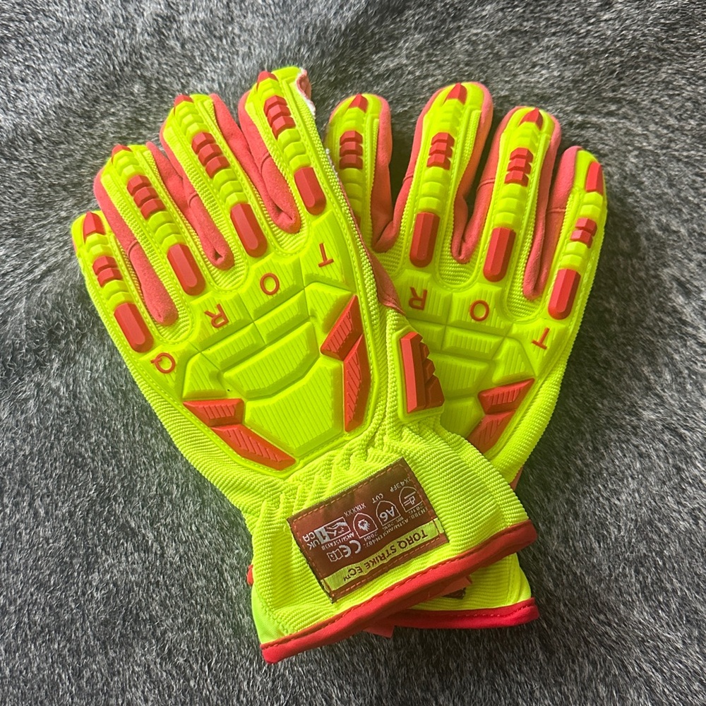 SKYTEC chainsaw Gloves High-Visibility Yellow and… - image 1